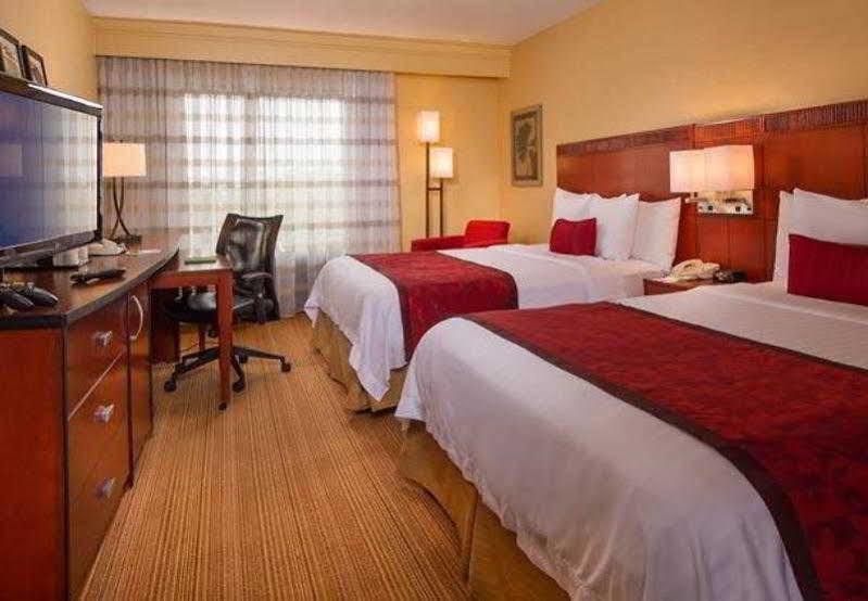 Courtyard By Marriott Secaucus Meadowlands Hotel Eksteriør billede