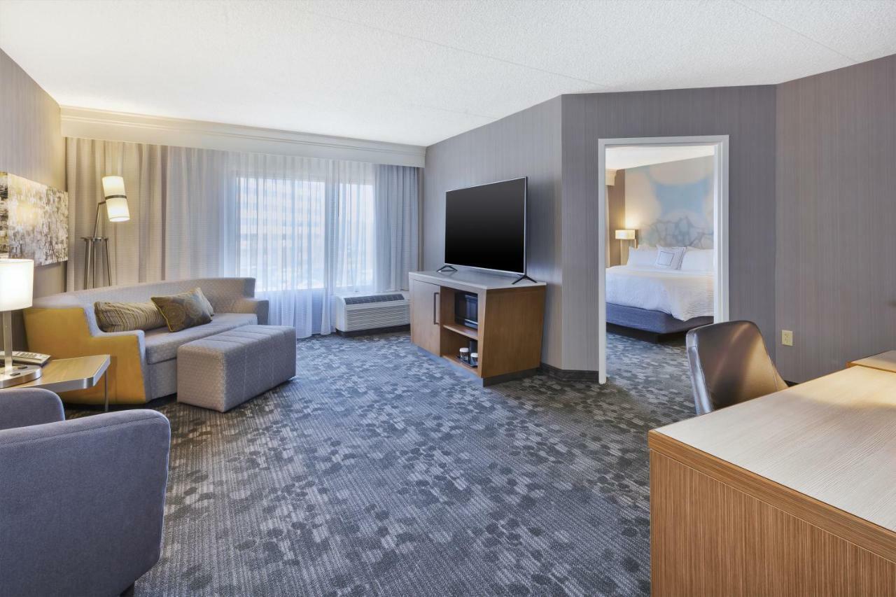 Courtyard By Marriott Secaucus Meadowlands Hotel Eksteriør billede