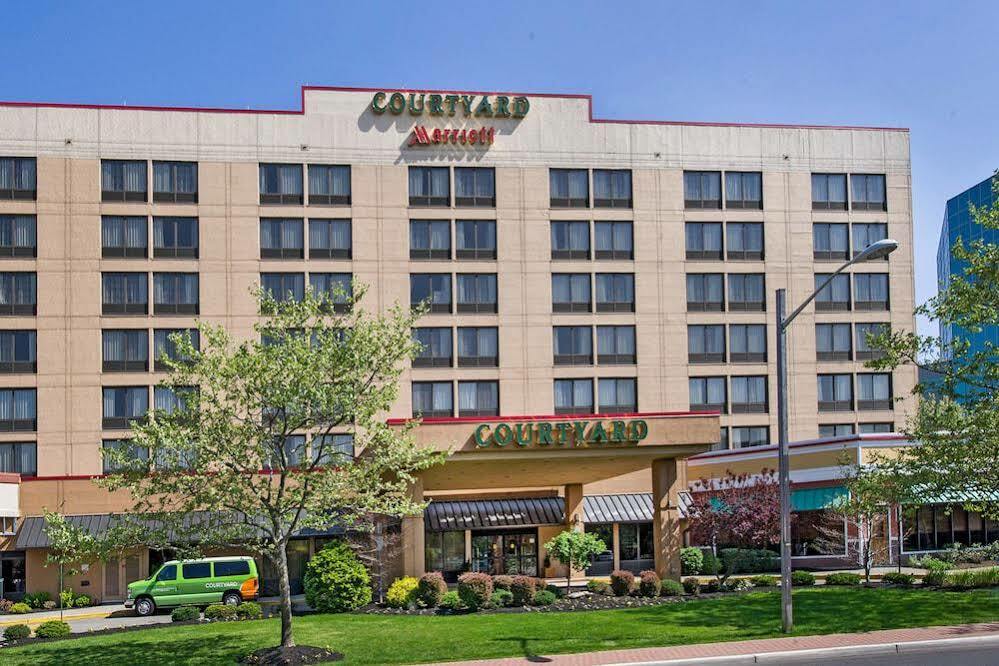 Courtyard By Marriott Secaucus Meadowlands Hotel Eksteriør billede